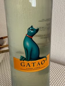 猫ワイン ガタオ