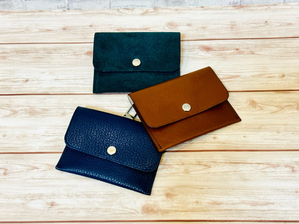 カラビナ付き】イヤホンケースは本革レザーでおしゃれにキメよう